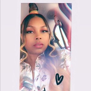 Meet your Posher, Deanna